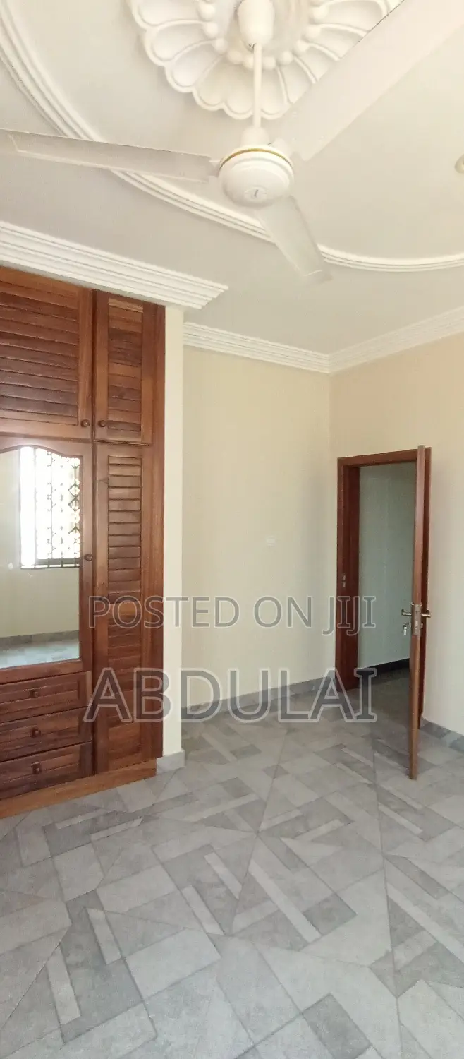 2bdrm Apartment in Abdulai Property  ,, Pillar 2 for rent