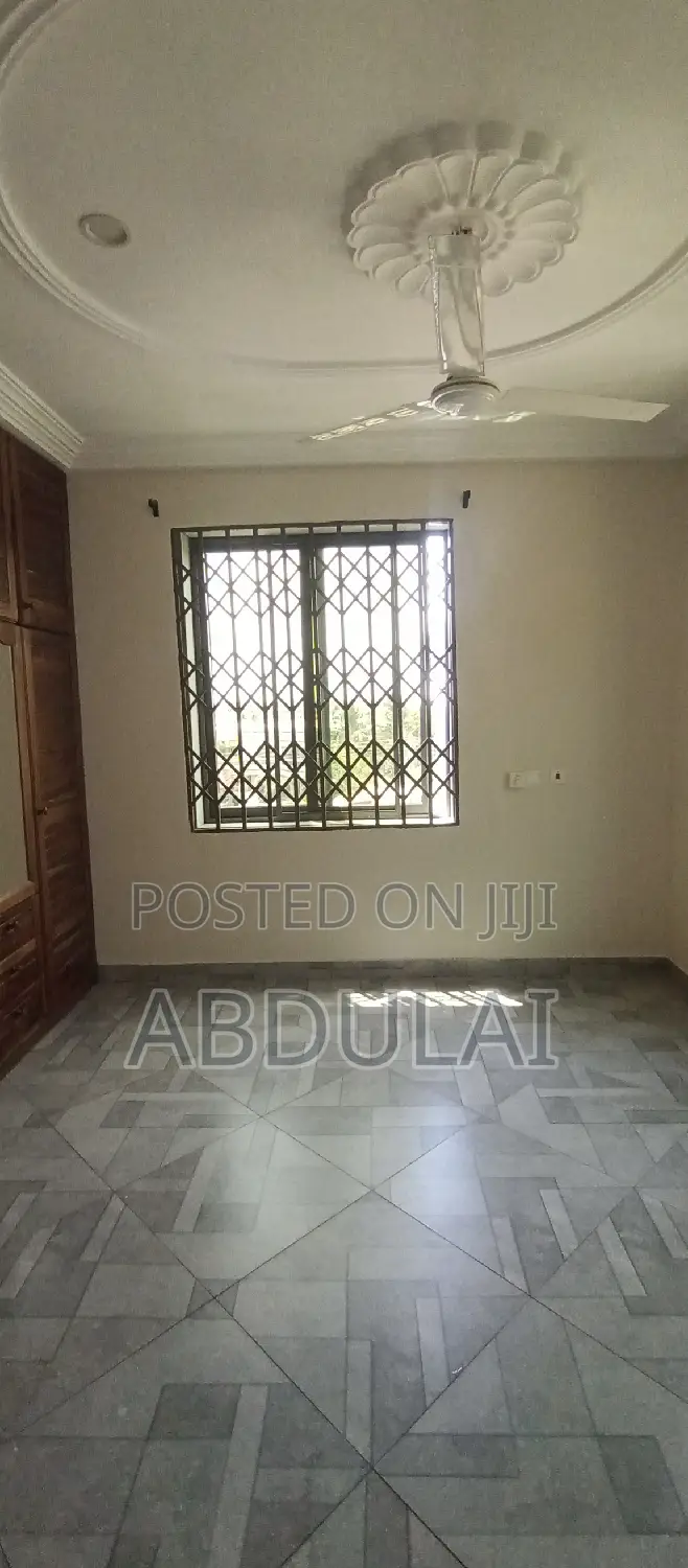 2bdrm Apartment in Abdulai Property  ,, Pillar 2 for rent