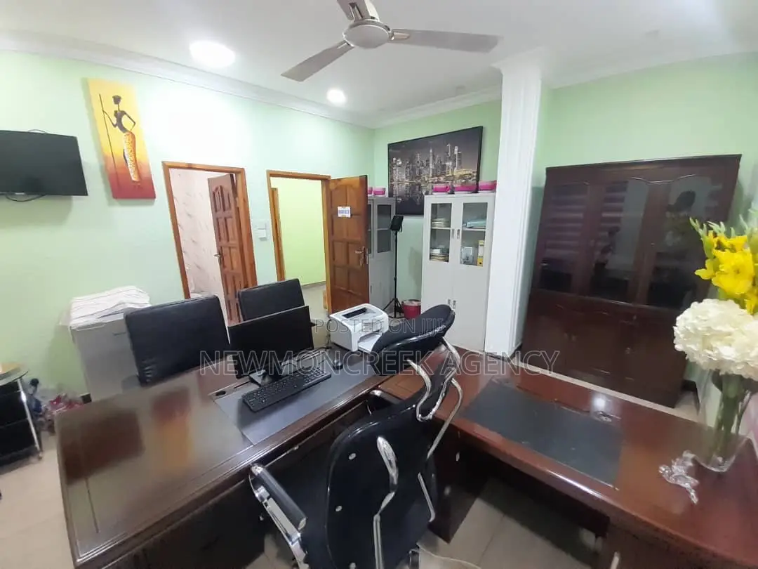 Furnished 4bdrm Bungalow in Spintex,Shell Board, Accra Metropolitan