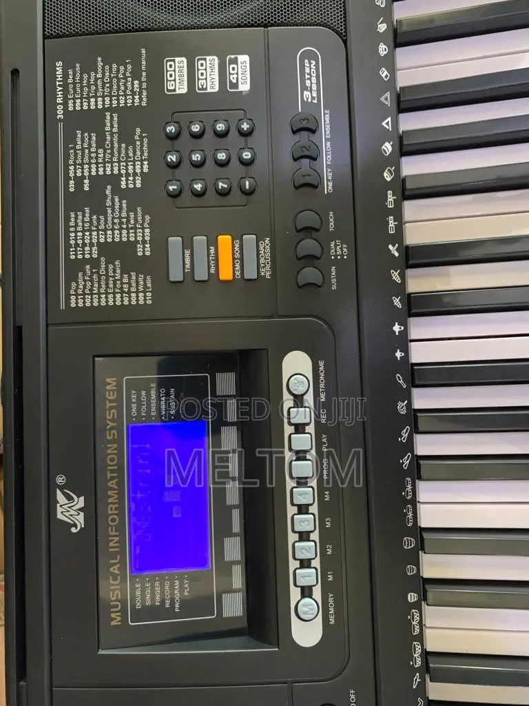 Meike Mk-812 61keys Professional Electronic Keyboard