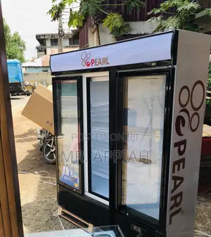 Extremely Quality PVC-150 Pearl 3 Door Display Fridge