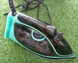 Disnie Steam Iron