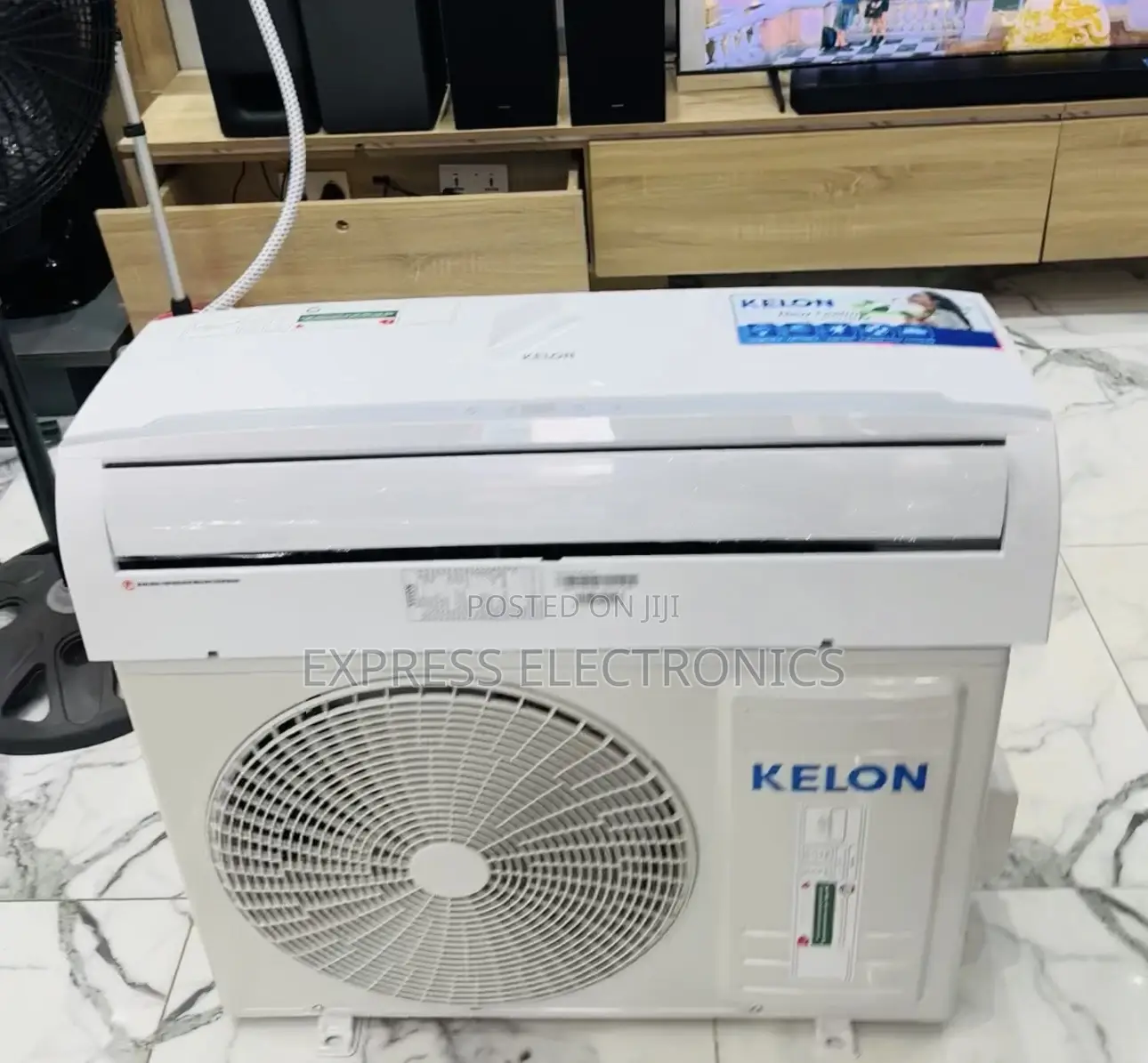 On/Off Kelon 1.5hp Split R410 Gas White.