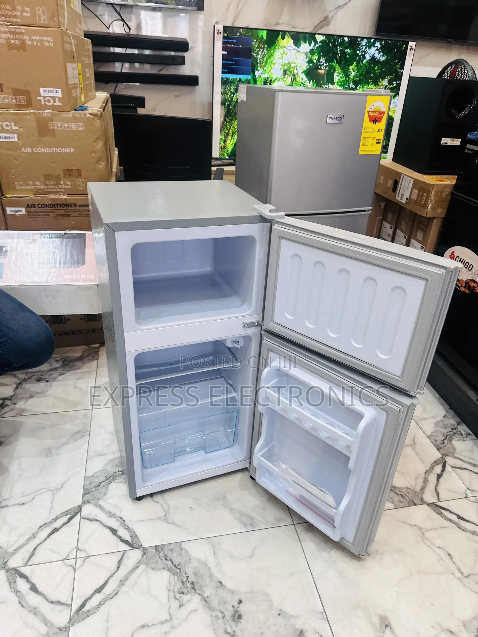Very Cool Chill Nasf2-11 Nasco Table Tool Mini Fridge