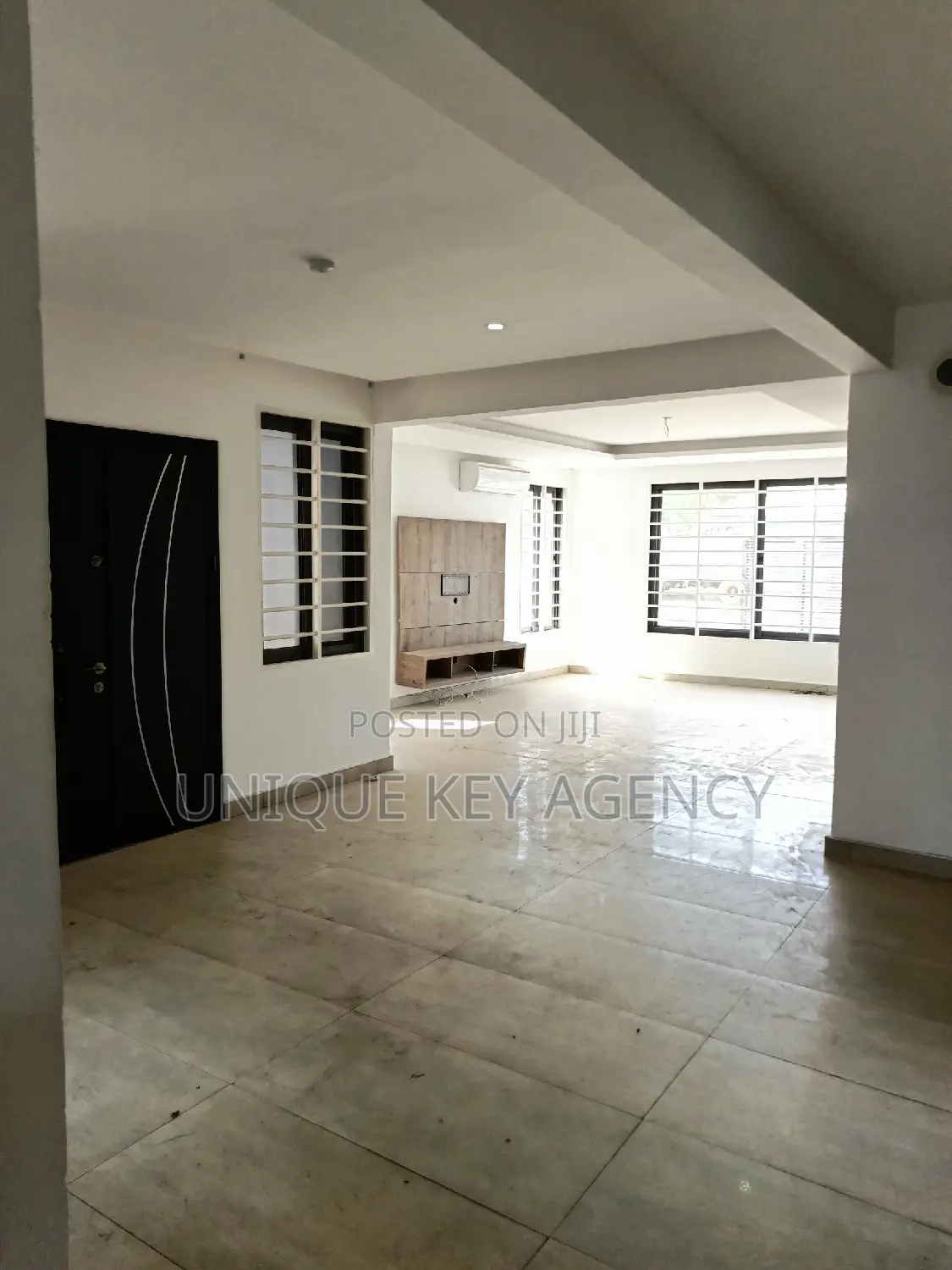 4bdrm Apartment in Unique Key Agency, Tseaddo for rent