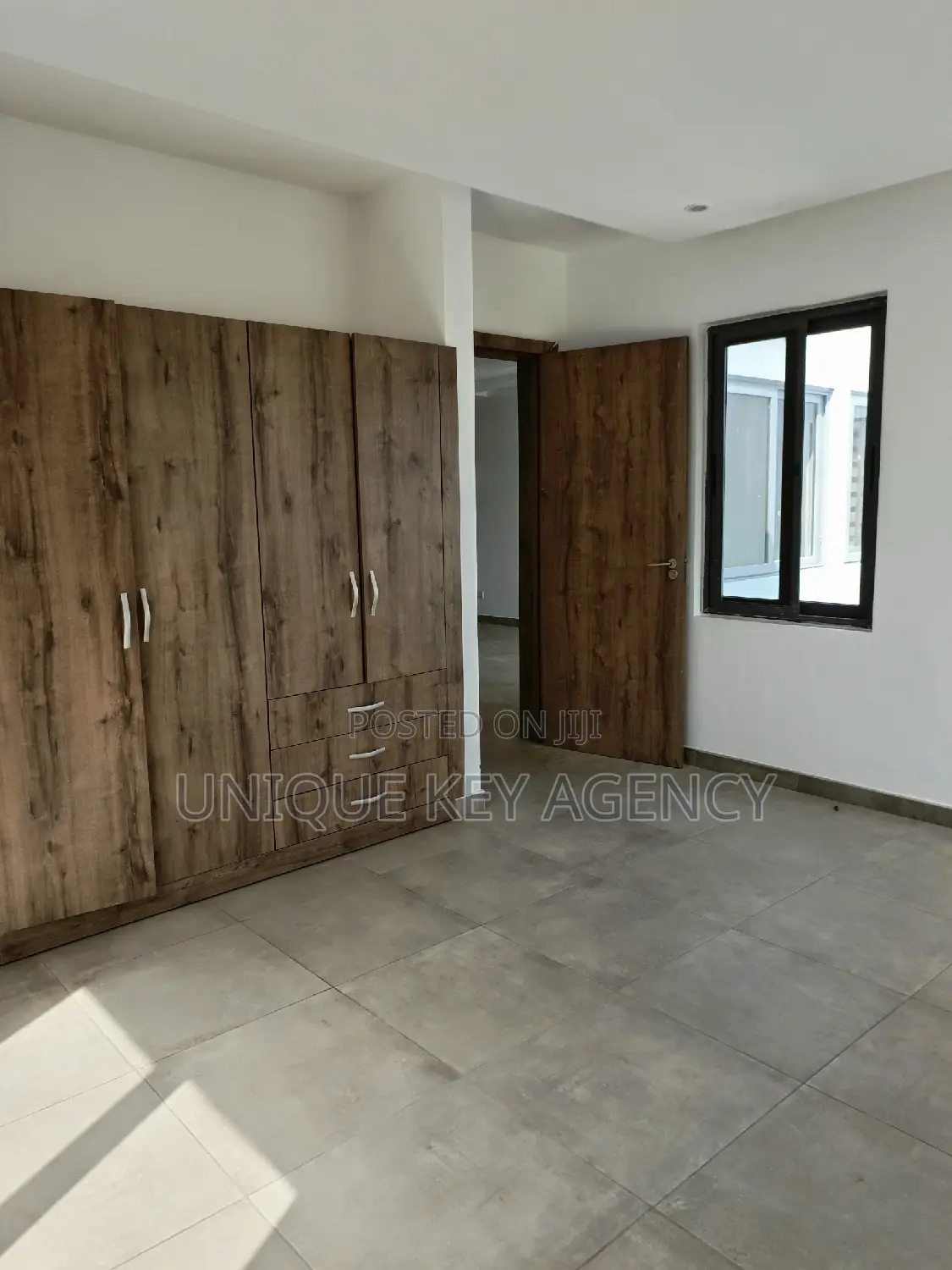 4bdrm Apartment in Unique Key Agency, Tseaddo for rent