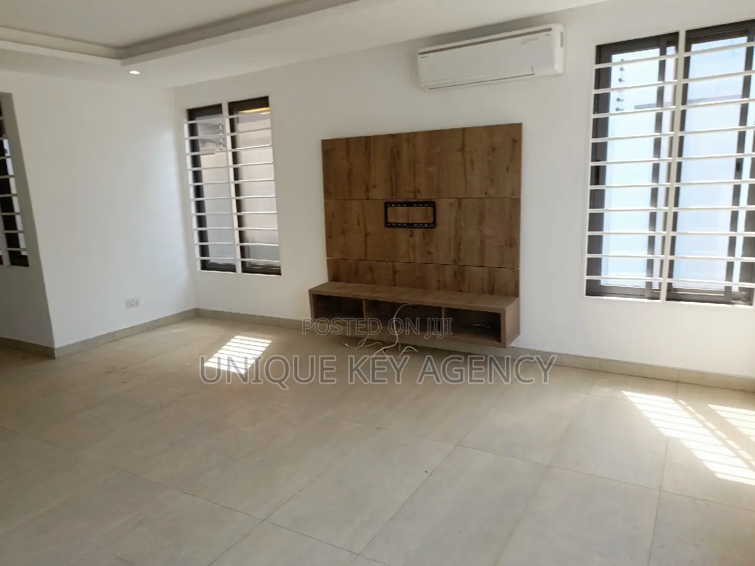 4bdrm Apartment in Unique Key Agency, Tseaddo for rent