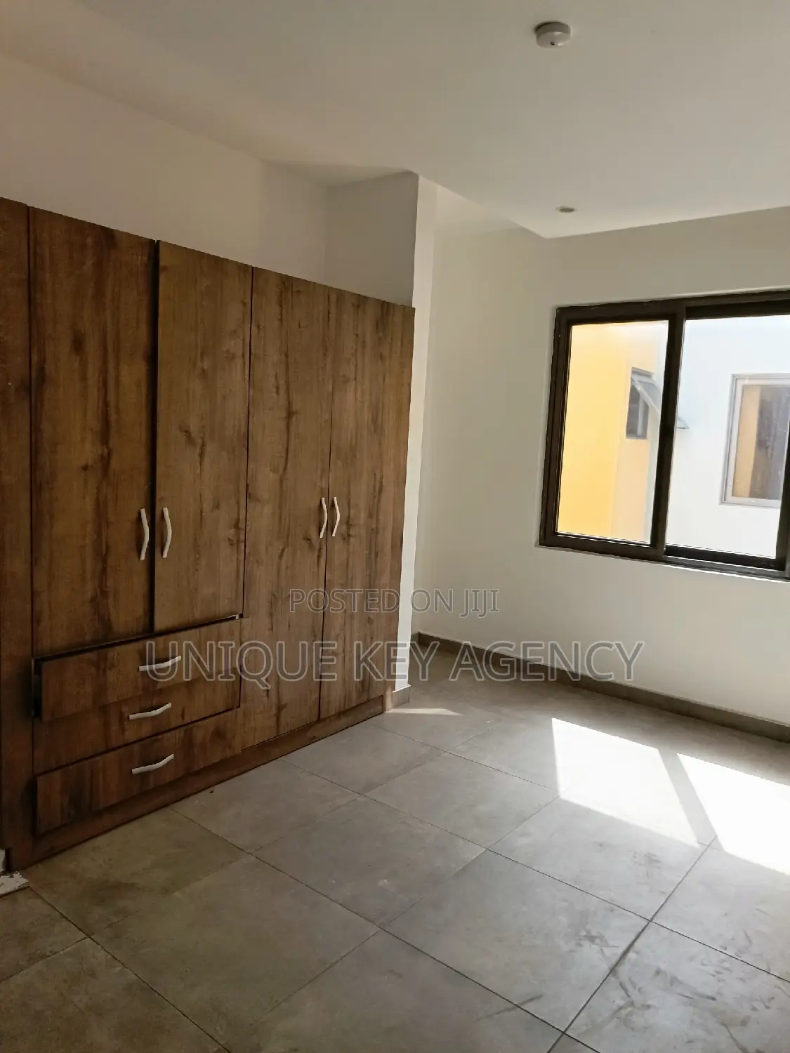 4bdrm Apartment in Unique Key Agency, Tseaddo for rent