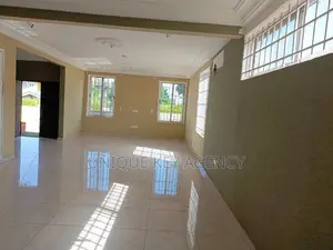 4bdrm House in Unique Key Agency, Airport Residential Area for rent