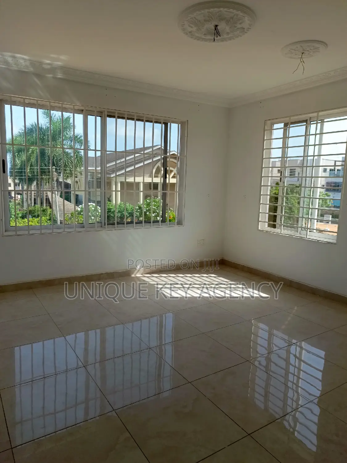 4bdrm House in Unique Key Agency, Airport Residential Area for rent