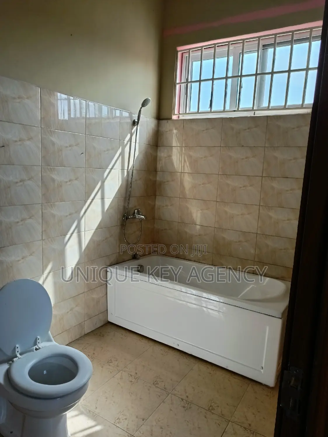 4bdrm House in Unique Key Agency, Airport Residential Area for rent