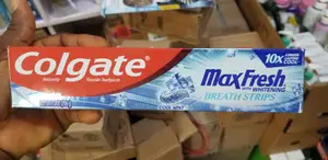 COLGATE Maxfresh With Whitening Breath Strips