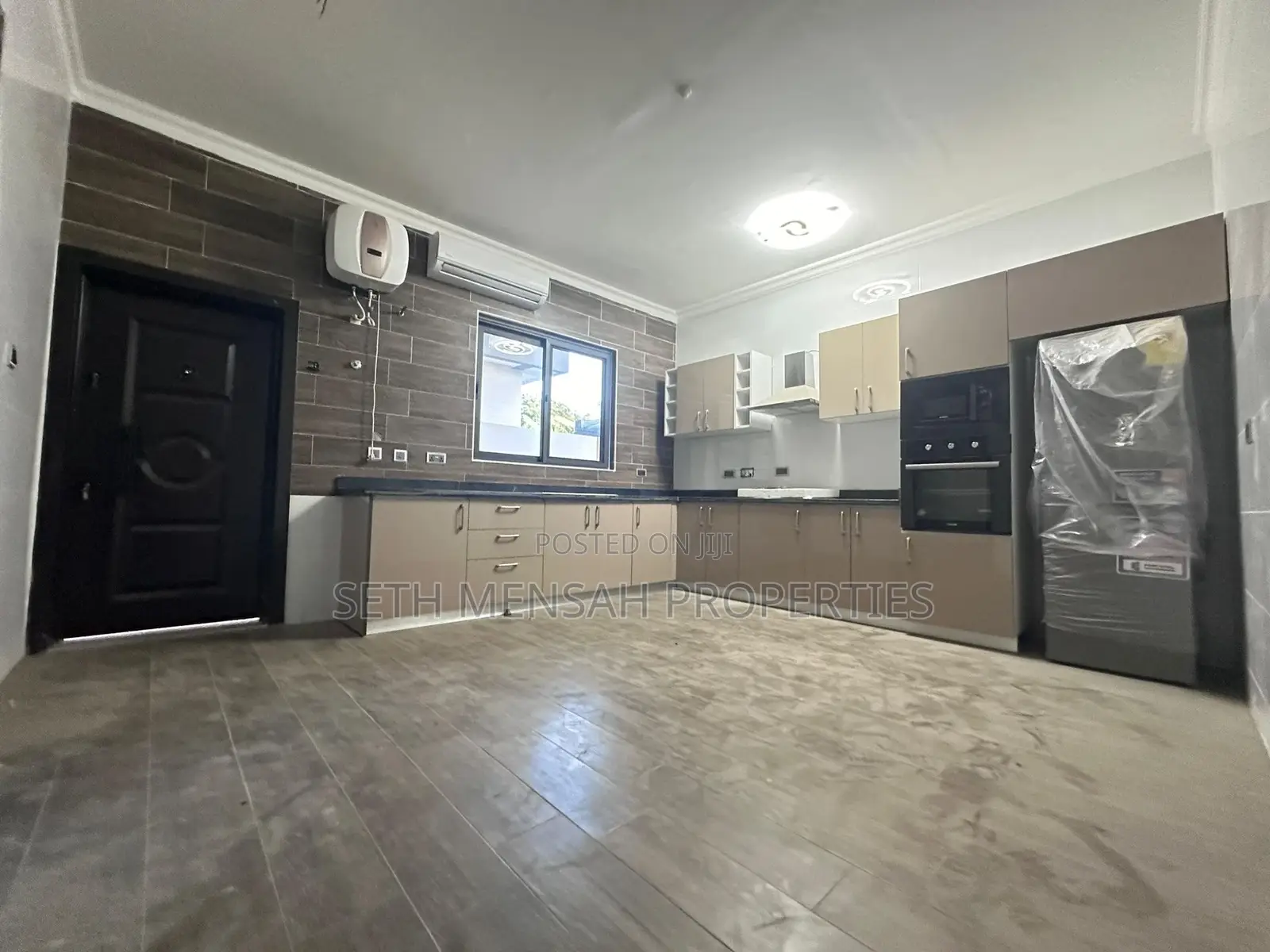 Furnished 4bdrm House in Skm, East Legon for rent