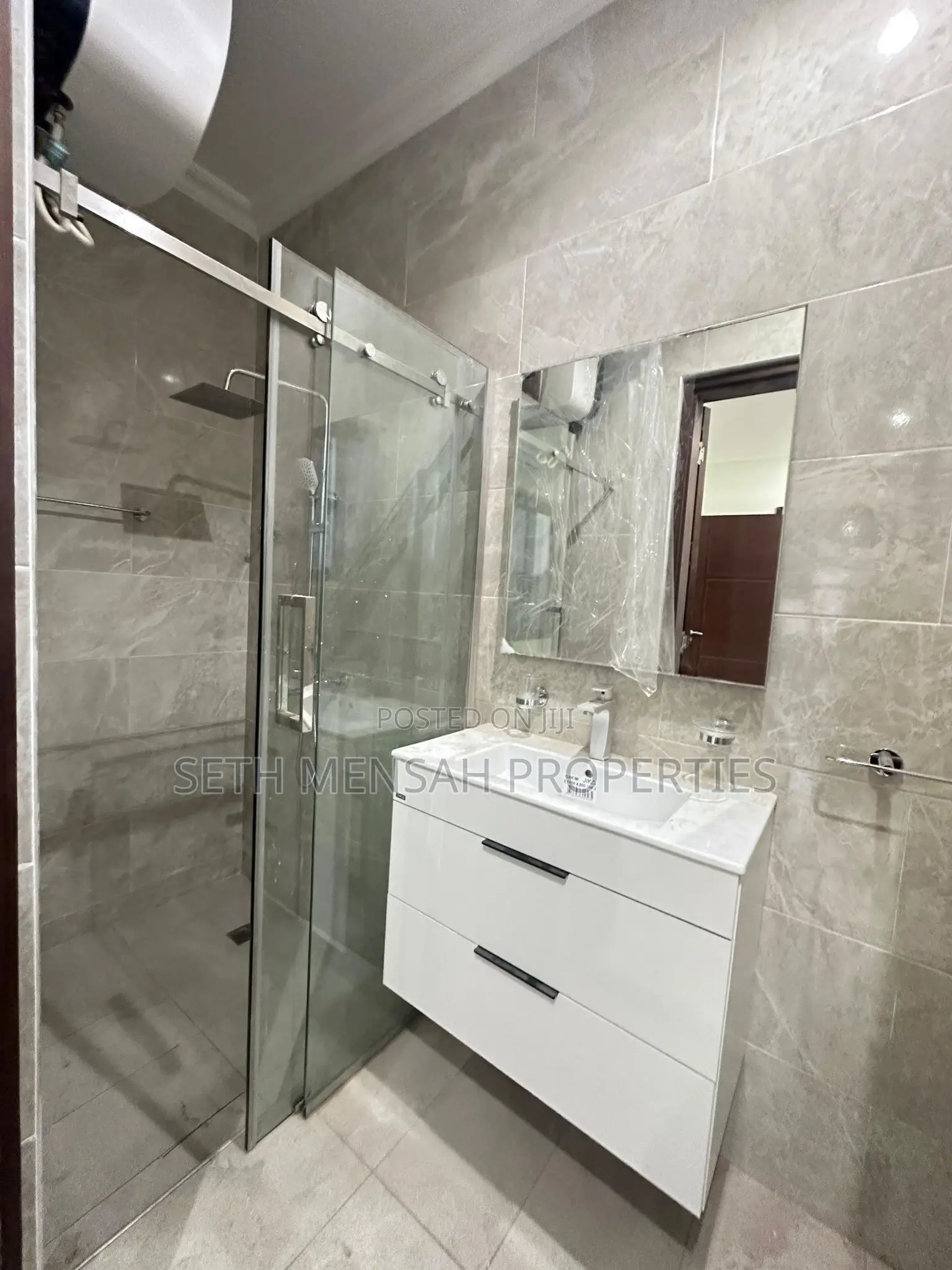 Furnished 4bdrm House in Skm, East Legon for rent