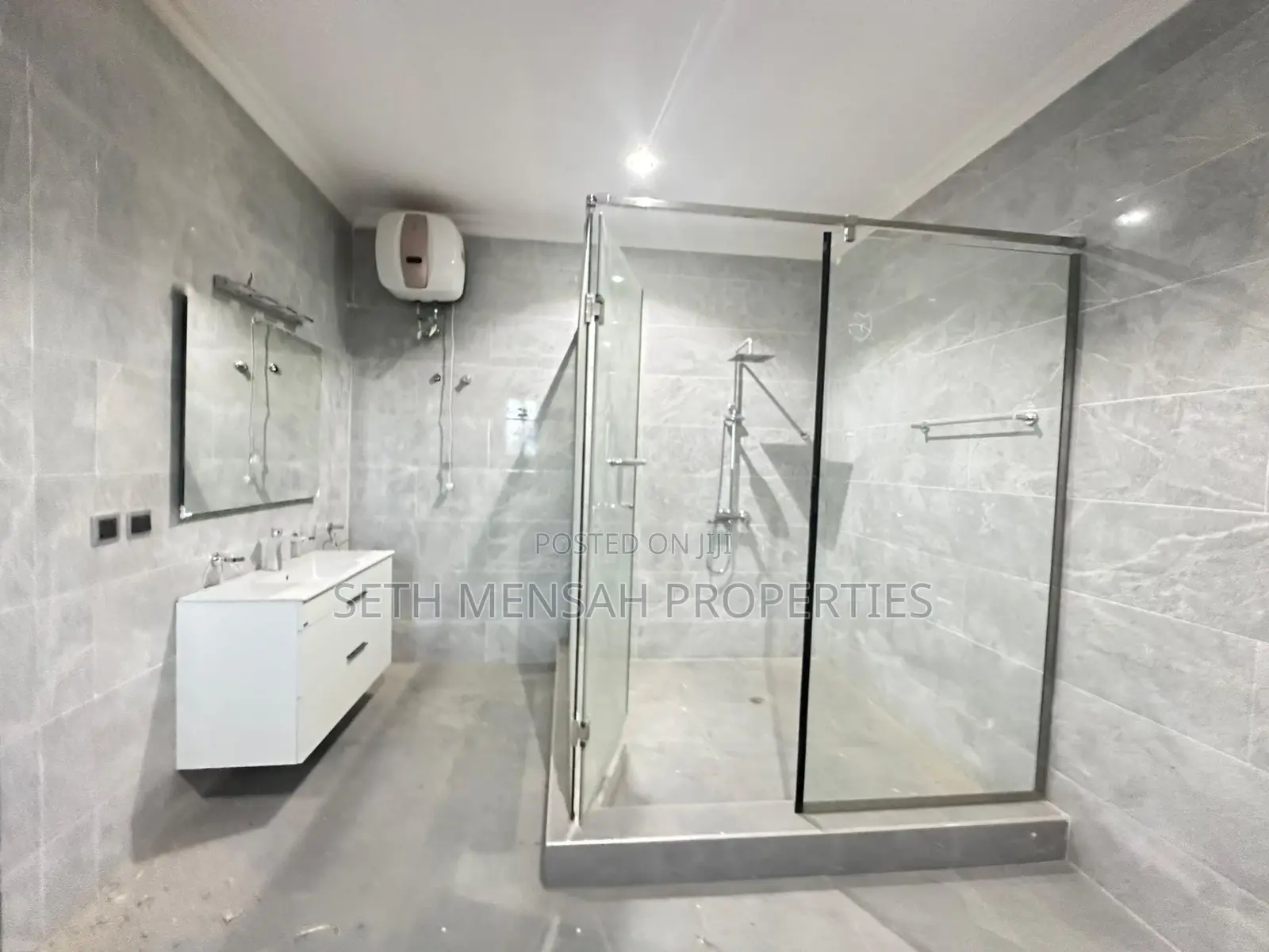 Furnished 4bdrm House in Skm, East Legon for rent