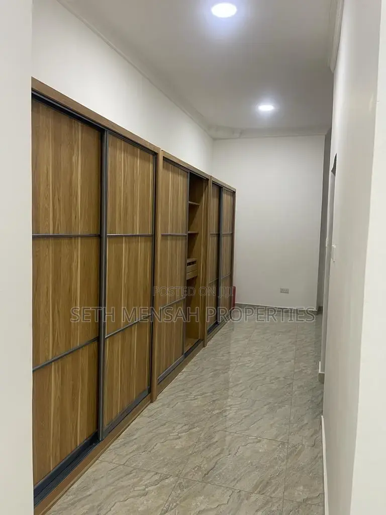 Furnished 4bdrm House in Skm, East Legon for rent
