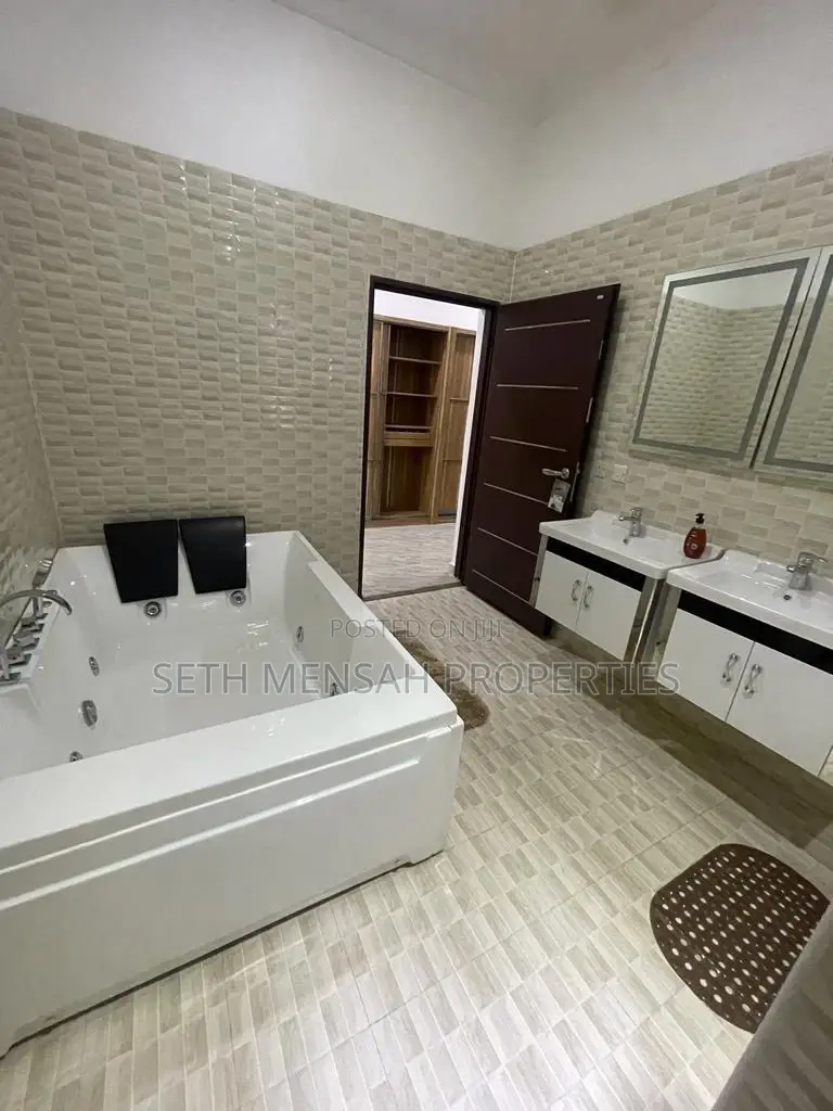 Furnished 4bdrm House in Skm, East Legon for rent