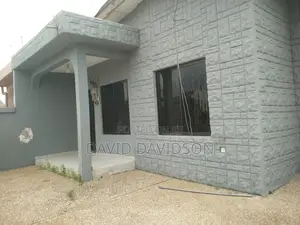 3bdrm Mansion in Executive 3 Bedroom, Tema Metropolitan for rent