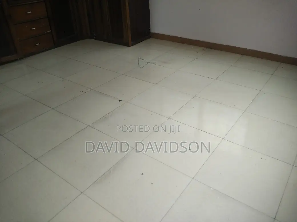 3bdrm Mansion in Executive 3 Bedroom, Tema Metropolitan for rent