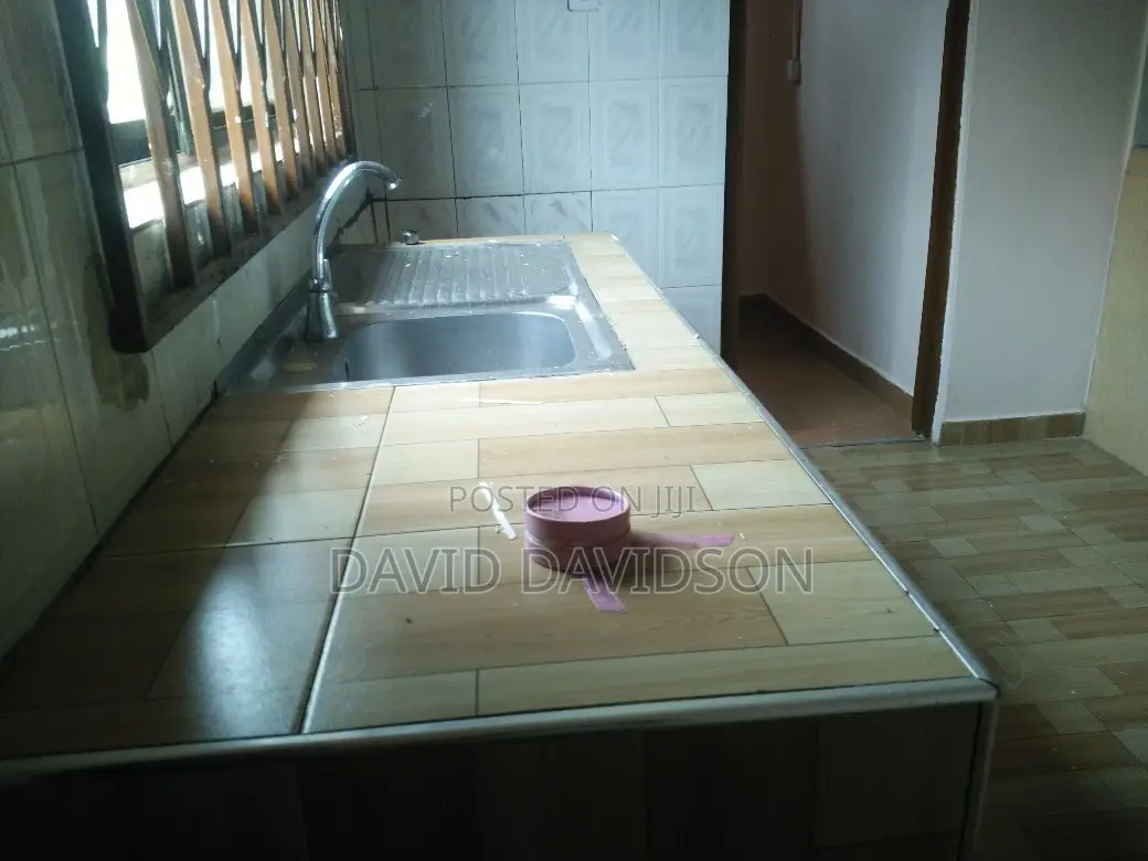 3bdrm Mansion in Executive 3 Bedroom, Tema Metropolitan for rent