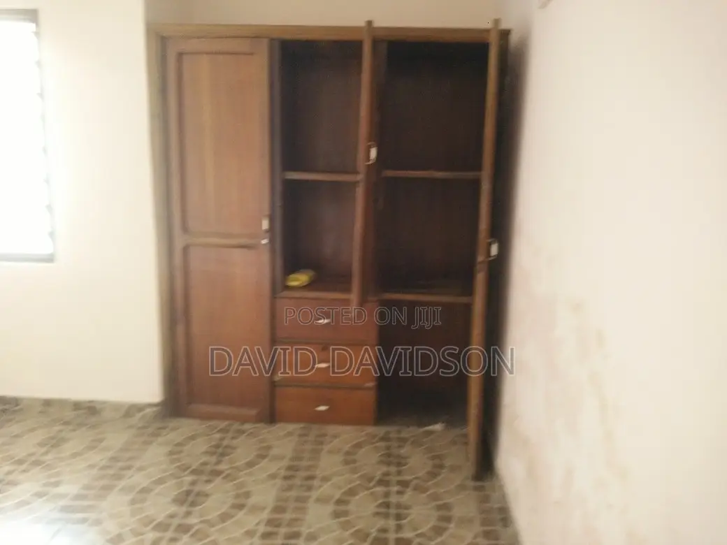 3bdrm Mansion in Executive 3 Bedroom, Tema Metropolitan for rent