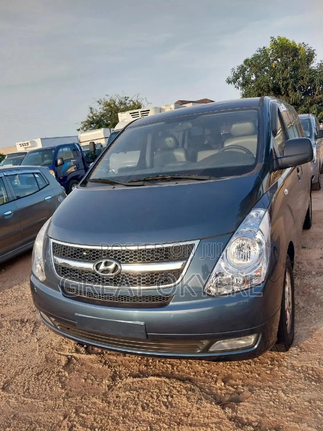 Hyundai Starex 2013 Grey