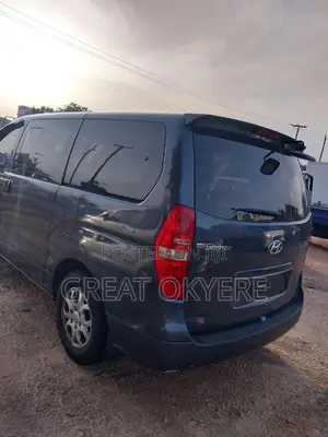 Hyundai Starex 2013 Grey