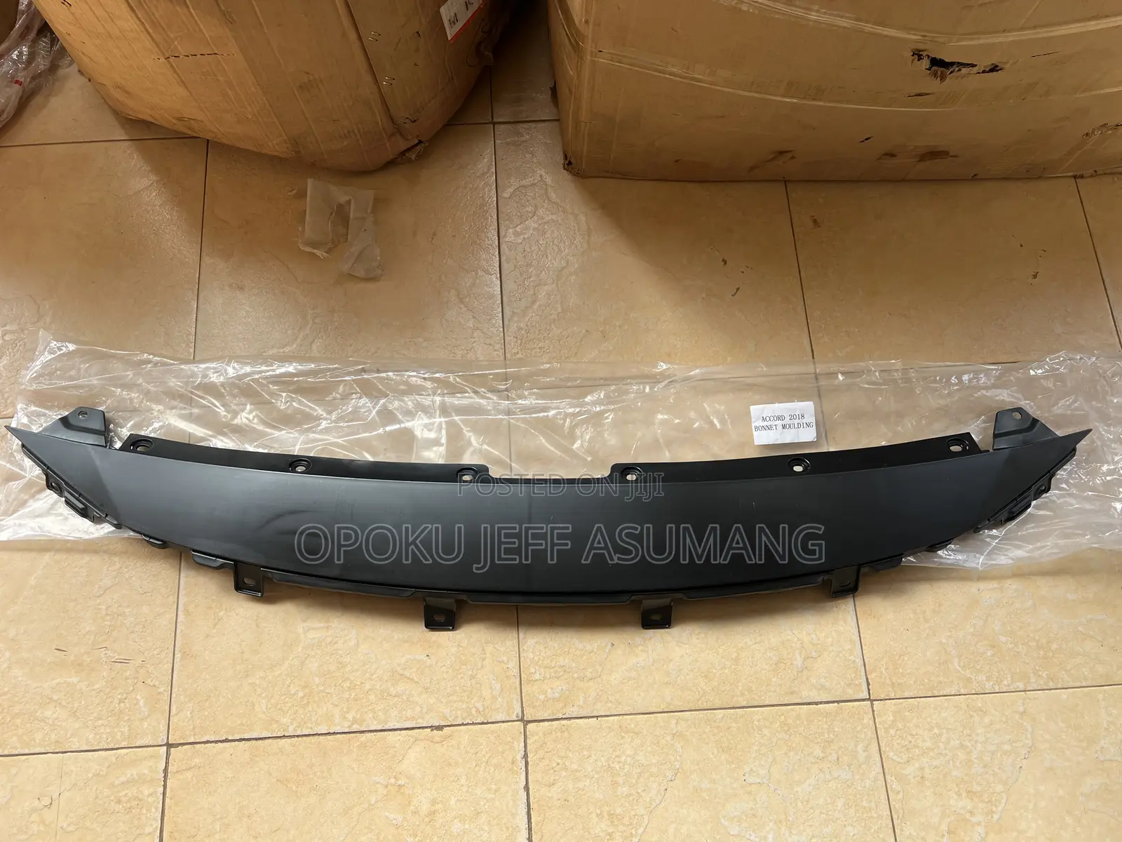 Accord 2018-2020 Bonnet Moulding