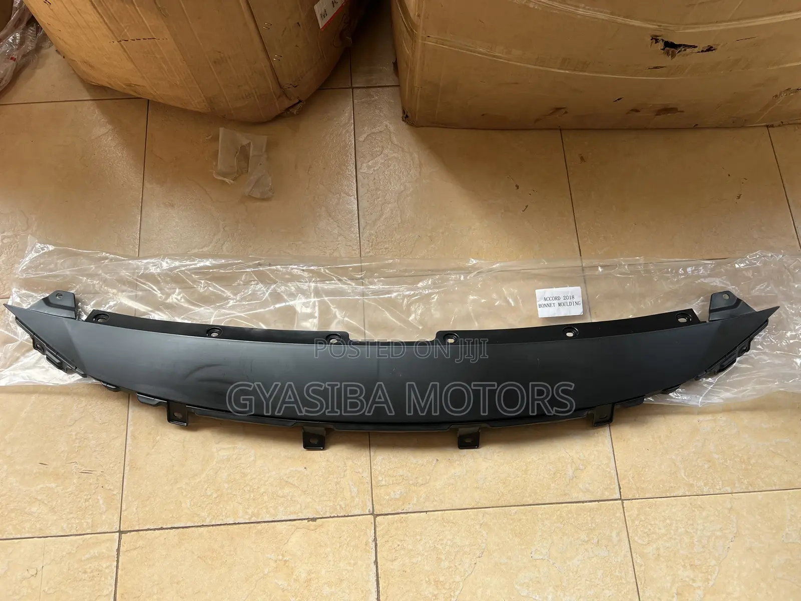 Accord 2018-2020 Bonnet Moulding