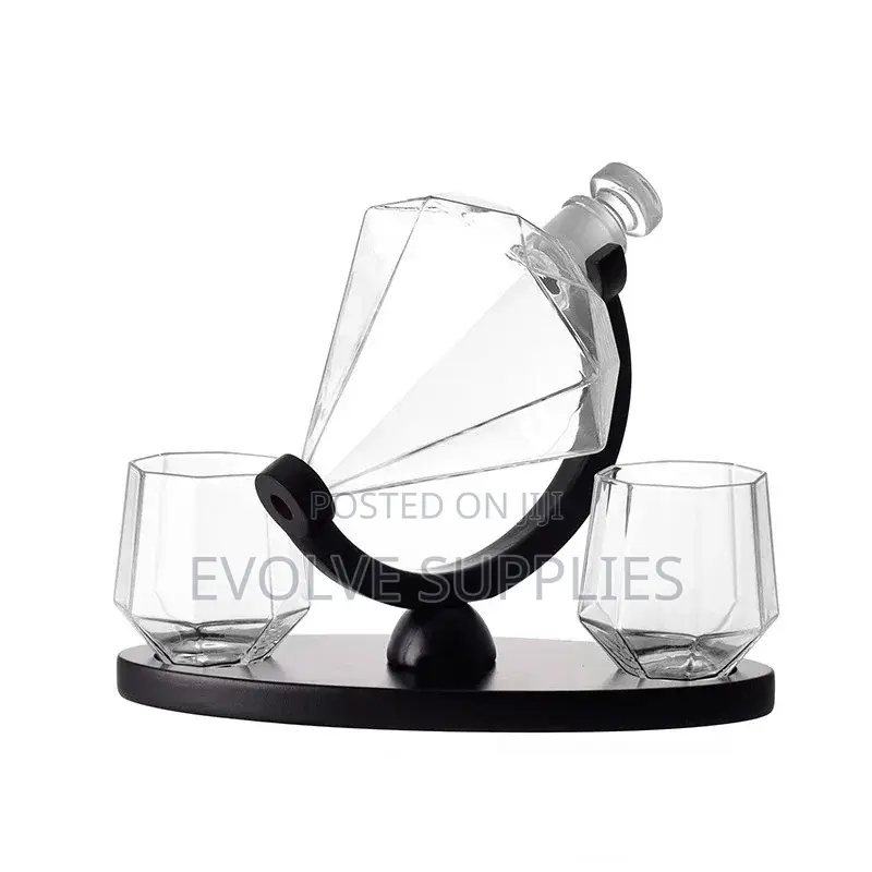 1 Litre Diamond Shaped Decanter