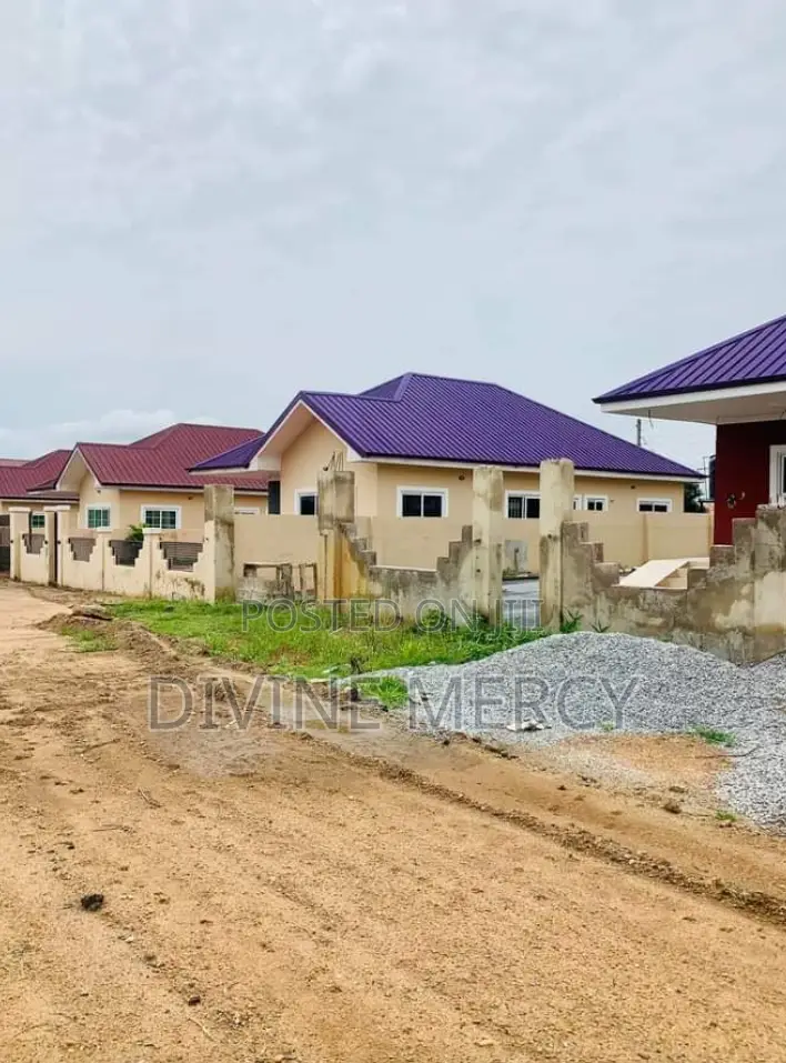 3bdrm Bungalow in Kasoa, Awutu Senya East Municipal for sale