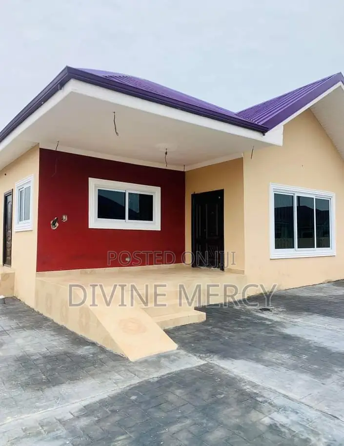 3bdrm Bungalow in Kasoa, Awutu Senya East Municipal for sale
