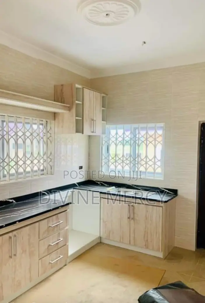 3bdrm Bungalow in Kasoa, Awutu Senya East Municipal for sale