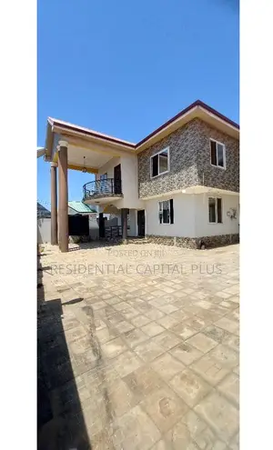 5bdrm Duplex in Baatsona Total for sale