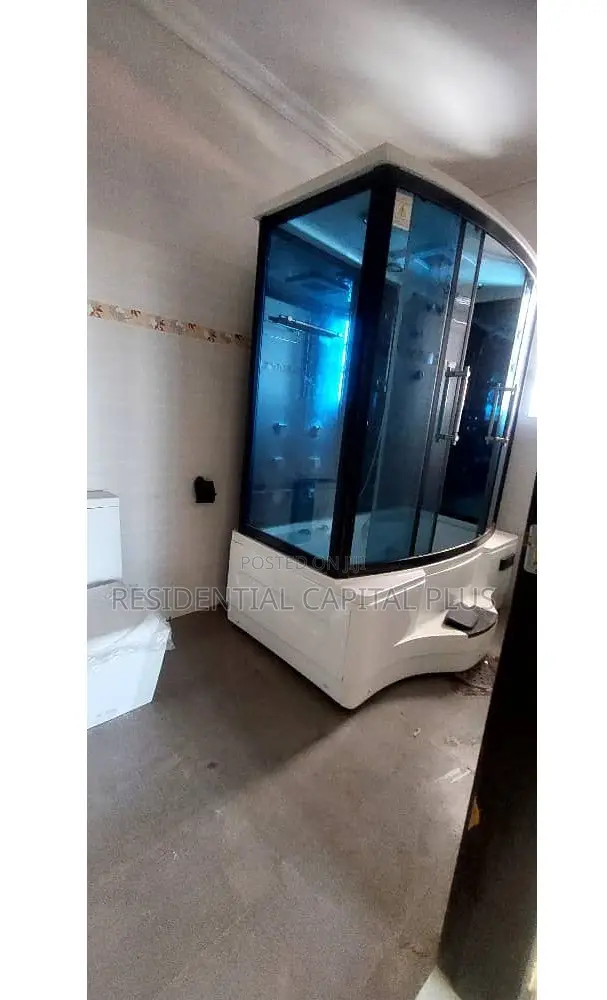 5bdrm Duplex in Baatsona Total for sale