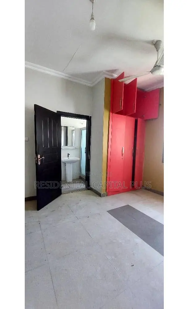 5bdrm Duplex in Baatsona Total for sale