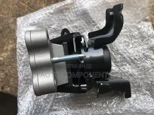 Toyota Corolla 2009 -2015 Engine Seat (Mount)