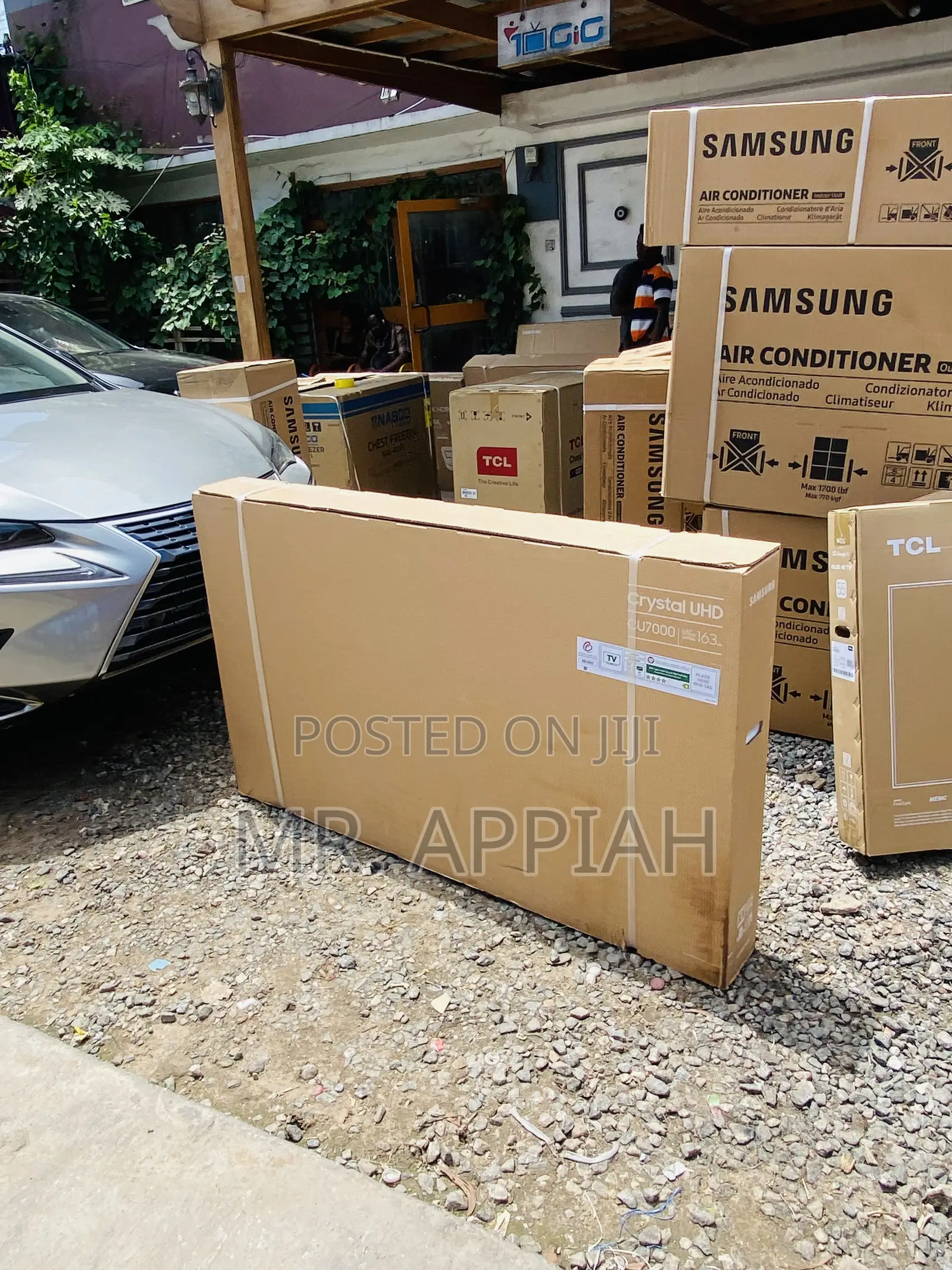 Adorable Samsung 65cu8000 65 Inch Crystal Uhd Smart Tv.