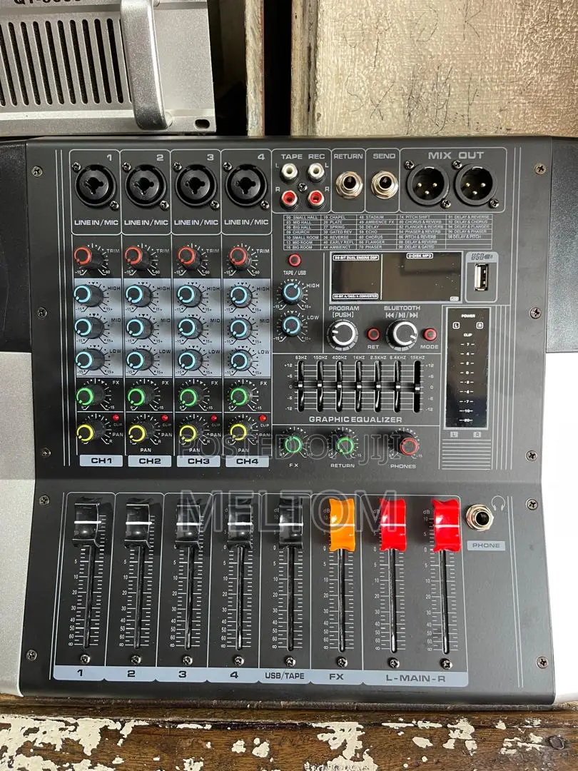 Yamaha Kv40 4channels Powered Amplified Mixer