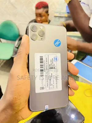 Photo - New Apple iPhone 11 Pro Max 256 GB Gray