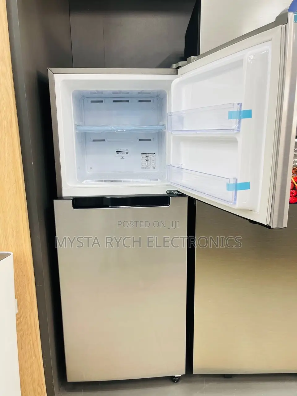 Brand New RT26 Samsung Refrigerator/Fridge