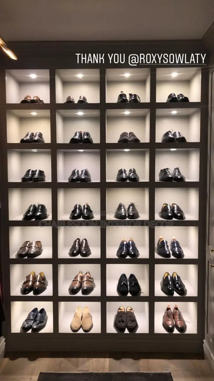 Quality P. O .P Shoe Rack Designer Installation