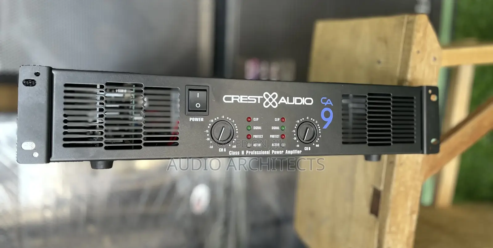Ca9 Crest Audio Power Amplifier