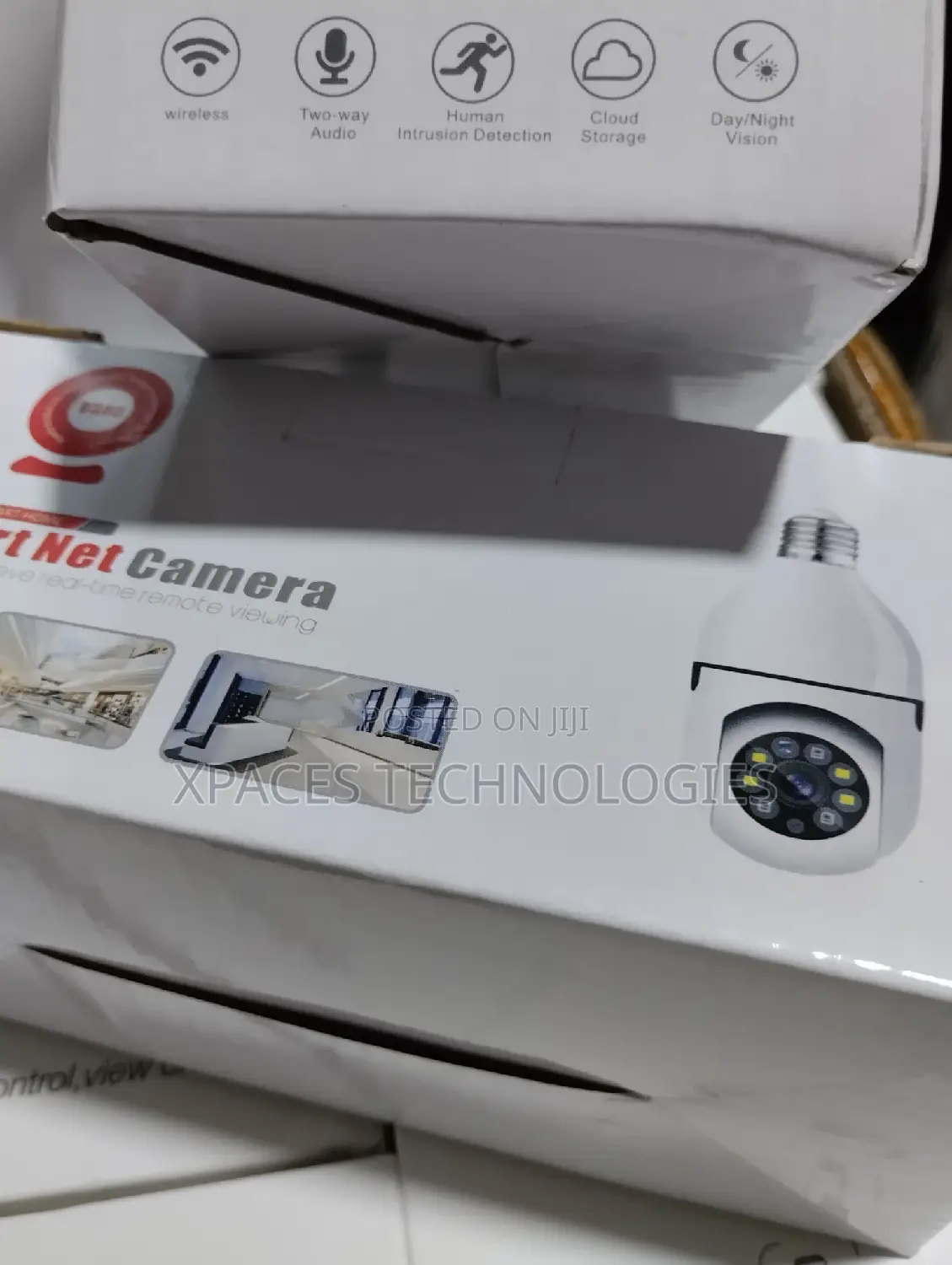 2mp Wireless Ptz Bulb Camera With Two Way Audio, V380 Pro