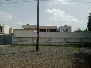 7bdrm House in Skm, Dzorwulu for sale