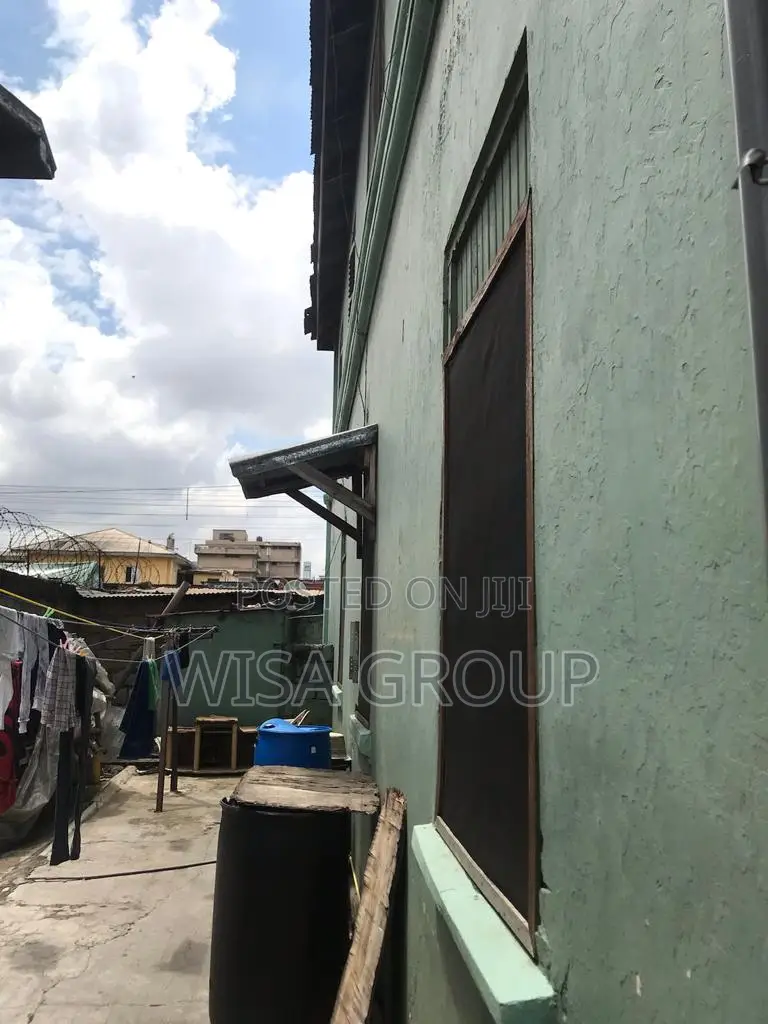 7bdrm Duplex in Wisa Groups, Accra Metropolitan for rent