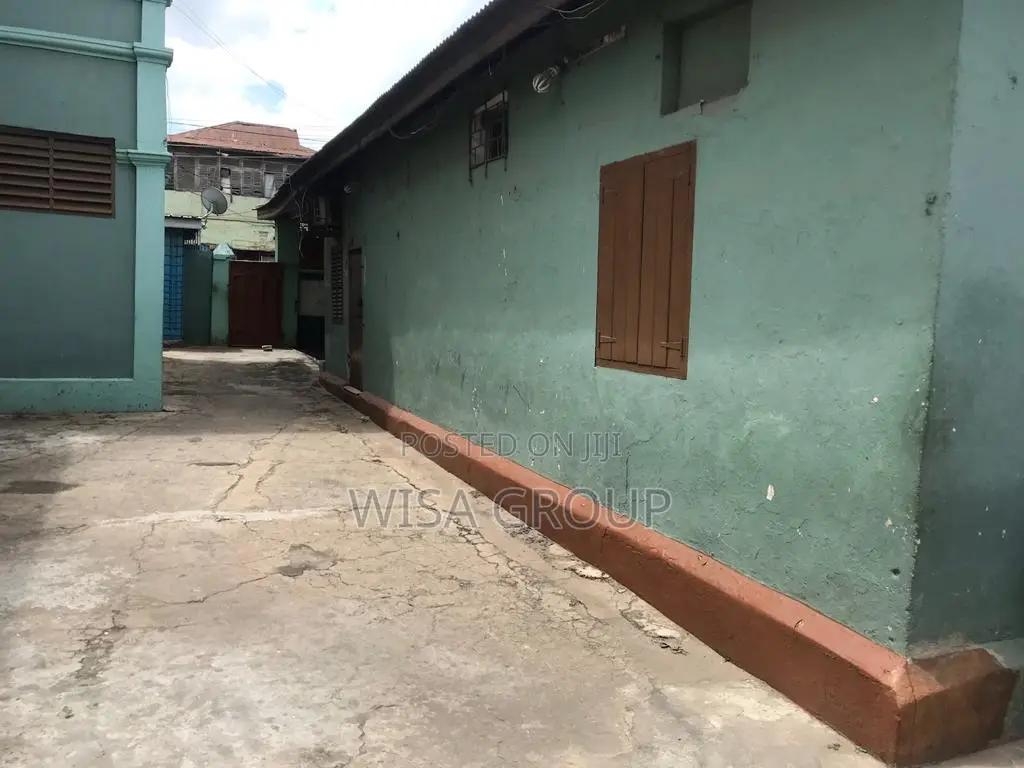 7bdrm Duplex in Wisa Groups, Accra Metropolitan for rent