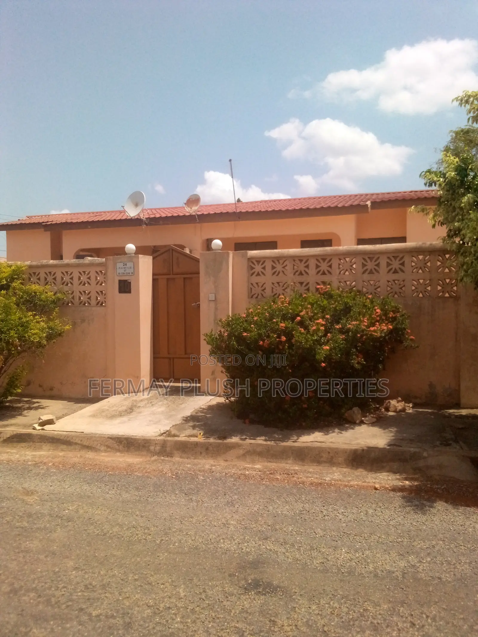 3bdrm House in Regimanuel Gray, Accra Metropolitan for sale