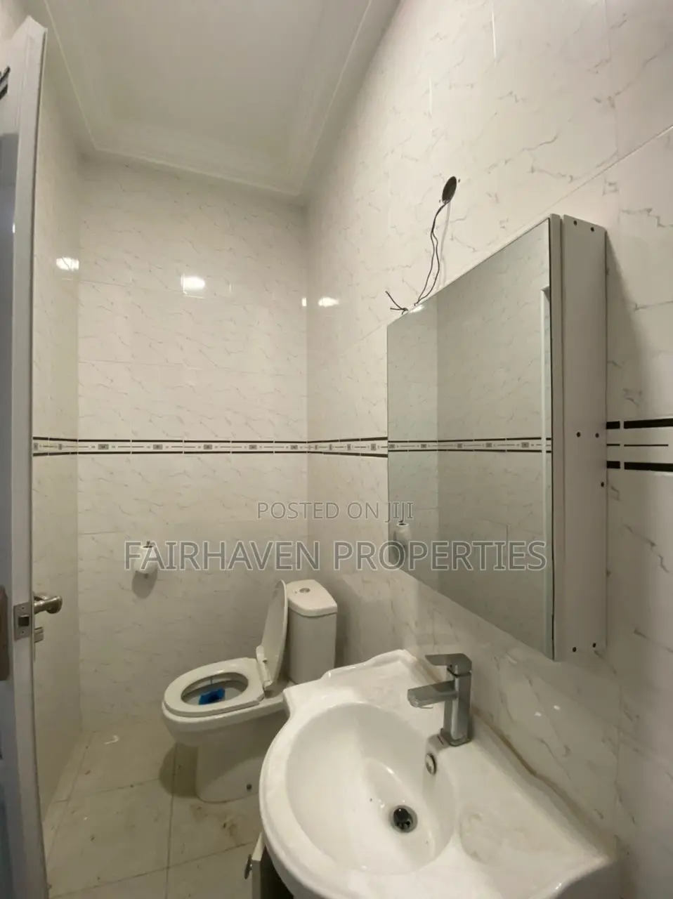 3bdrm House in Tseaddo, Airport Residential Area for rent