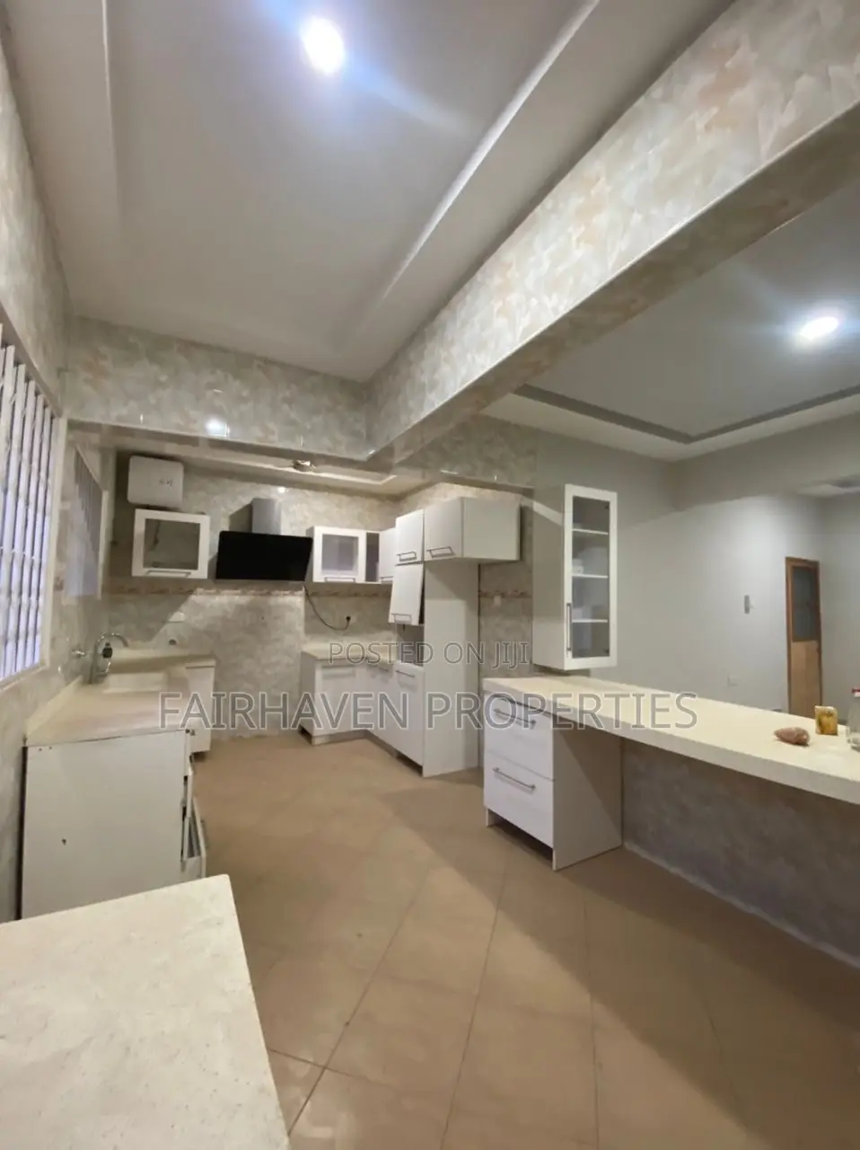 3bdrm House in Tseaddo, Airport Residential Area for rent